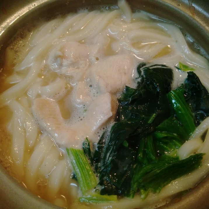 鶏肉とほうれん草の味噌煮込みうどん